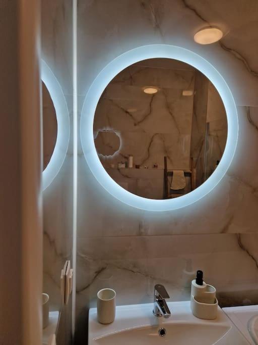 Apartman V Meste Bratislava Esterno foto